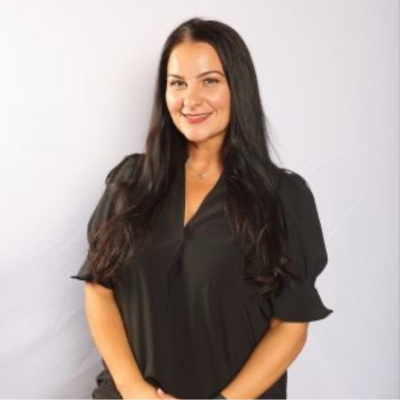 Lorraine Robin, Senior Salesforce Admin and Director of Sales Operations at Dav El | BostonCoach